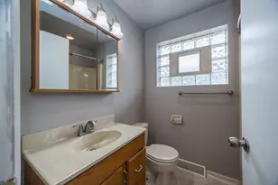 12716 S Saginaw Ave, Chicago, IL 60633 - Photo 18