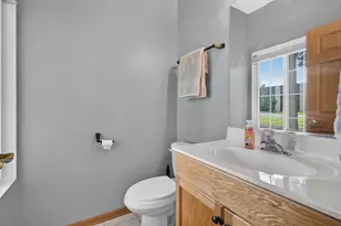 446 Borden St, Woodstock, IL 60098 - Photo 18