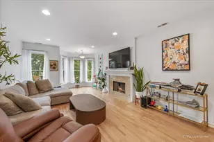 4512 S Greenwood Ave, Chicago, IL 60653 - Photo 2