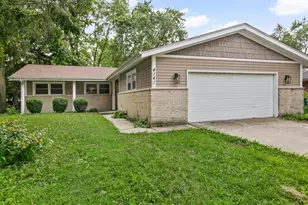 4141 Applewood Ln, Matteson, IL 60443 - Photo 1