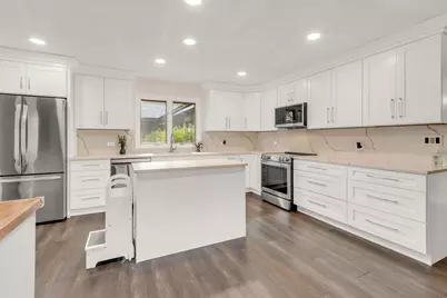 11N025 Burlington Road, Hampshire, IL 60140 - Photo 10