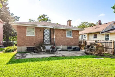 329 Powell Avenue, Waukegan, IL 60085 - Photo 24