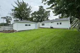 205 Linden Ave, Romeoville, IL 60446 - Photo 4