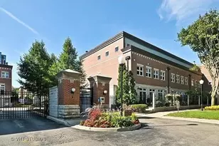 1521 S Indiana Ave, Chicago, IL 60605 - Photo 1
