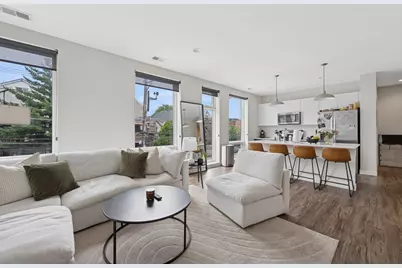 1045 W Cornelia Avenue #403, Chicago, IL 60657 - Photo 4