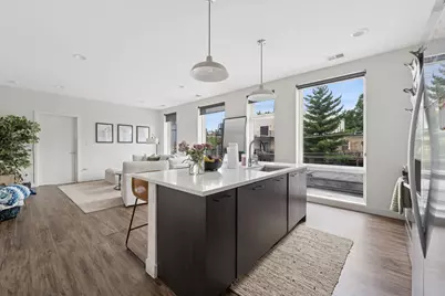 1045 W Cornelia Avenue #403, Chicago, IL 60657 - Photo 6