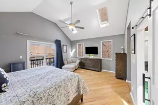 2338 N Oakley Ave, Chicago, IL 60647 - Photo 14