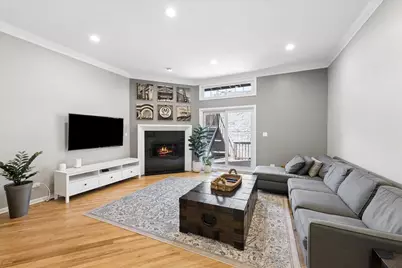 2338 N Oakley Avenue, Chicago, IL 60647 - Photo 6