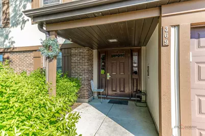369 Southbury Court #D2, Schaumburg, IL 60193 - Photo 4