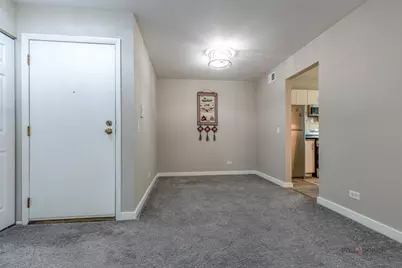 369 Southbury Court #D2, Schaumburg, IL 60193 - Photo 6
