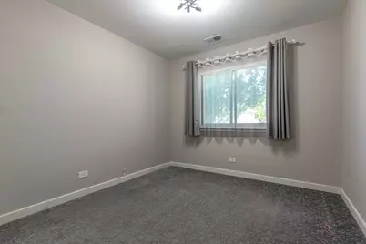 369 Southbury Court #D2, Schaumburg, IL 60193 - Photo 16
