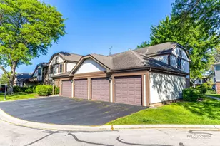 369 Southbury Ct, Schaumburg, IL 60193 - Photo 1