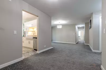 369 Southbury Court #D2, Schaumburg, IL 60193 - Photo 12
