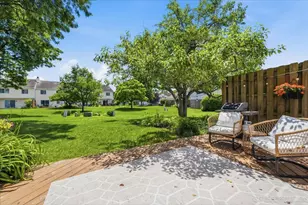 27W403 Melrose Ln, Winfield, IL 60190 - Photo 20