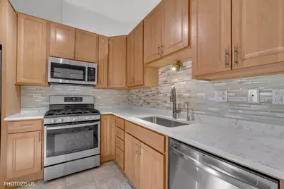 74 Bedford Road, Mundelein, IL 60060 - Photo 14