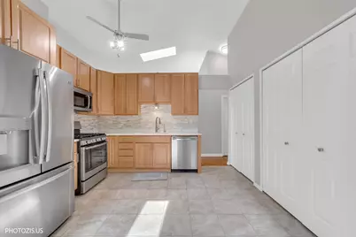 74 Bedford Road, Mundelein, IL 60060 - Photo 12