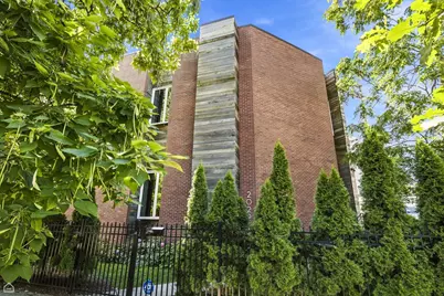 2029 W George Street, Chicago, IL 60618 - Photo 1