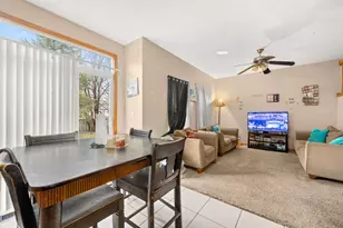 2812 Rebecca Ct, Montgomery, IL 60538 - Photo 8