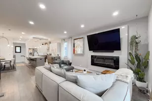 1812 N Sawyer Ave, Chicago, IL 60647 - Photo 8