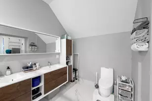 1812 N Sawyer Ave, Chicago, IL 60647 - Photo 18