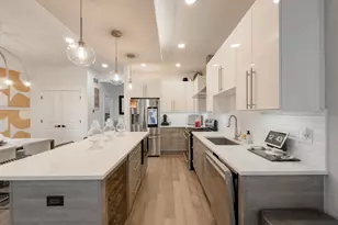 1812 N Sawyer Ave, Chicago, IL 60647 - Photo 2