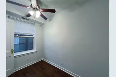 3727 N Pine Grove Avenue #404, Chicago, IL 60613 - Photo 6
