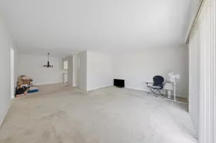 12750 Carriage Ln, Crestwood, IL 60418 - Photo 6