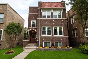 2648 W Lunt Ave, Chicago, IL 60645 - Photo 1