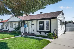 8743 S Kolin Ave, Hometown, IL 60456 - Photo 2