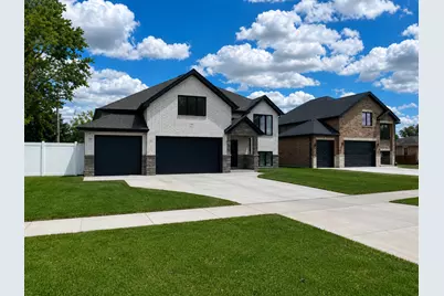 8003 S Oconto Avenue, Bridgeview, IL 60455 - Photo 2