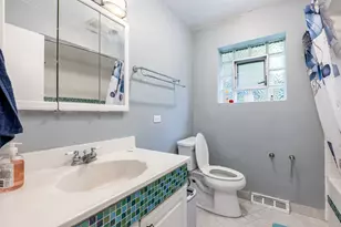 8652 Crawford Ave, Skokie, IL 60076 - Photo 16