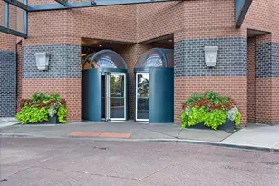 3660 N Lake Shore Dr, Chicago, IL 60613 - Photo 2