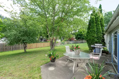 886 Quincy Court, Island Lake, IL 60042 - Photo 18