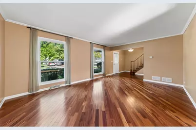 1528 Bonaventure Drive, Naperville, IL 60563 - Photo 4