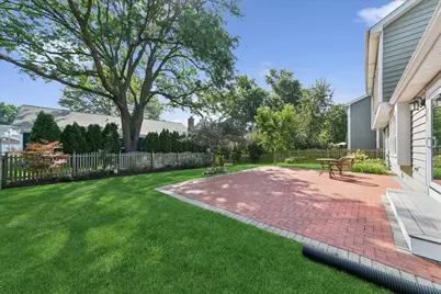 1528 Bonaventure Drive, Naperville, IL 60563 - Photo 22