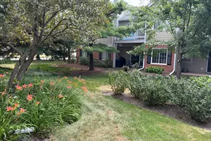 321 Charlotte Ct, Schaumburg, IL 60193 - Photo 20