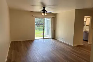 321 Charlotte Ct, Schaumburg, IL 60193 - Photo 2