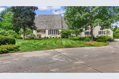 2613 S Nottingham Court, Champaign, IL 61821 - Photo 2