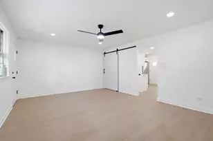 2000 Parkside Dr, Park Ridge, IL 60068 - Photo 10