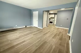 44 King Arthur Ct, Northlake, IL 60164 - Photo 2