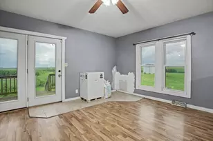 24614 E 1900 N Rd, Pontiac, IL 61764 - Photo 14