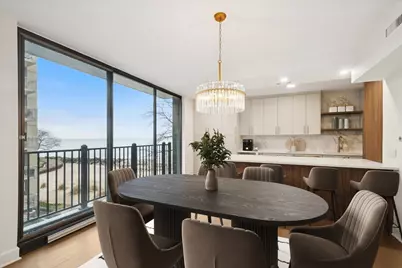 1420 Sheridan Road #3i, Wilmette, IL 60091 - Photo 2