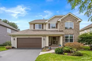 2562 N Jade Ave, Arlington Heights, IL 60004 - Photo 1