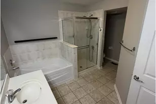 2204 Scott Ln, Aurora, IL 60502 - Photo 20