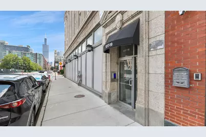 1019 W Jackson Boulevard #2J, Chicago, IL 60607 - Photo 2
