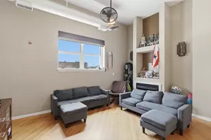 1019 W Jackson Blvd, Chicago, IL 60607 - Photo 8