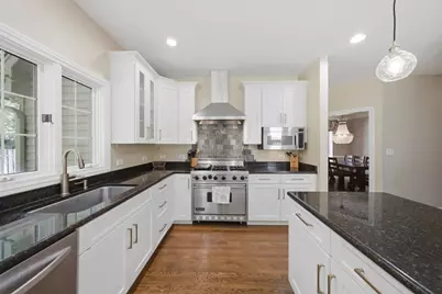 2523 Forest Court, Lindenhurst, IL 60046 - Photo 10