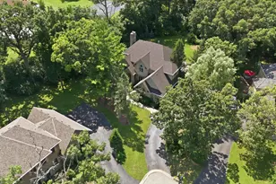 2523 Forest Ct, Lindenhurst, IL 60046 - Photo 2
