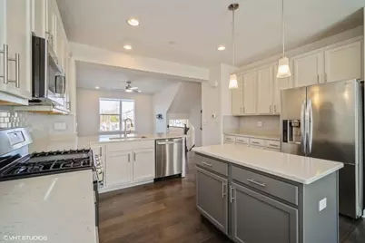 3S565 Camden Street, Warrenville, IL 60555 - Photo 6