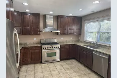 5490 Fox Path Lane, Hoffman Estates, IL 60192 - Photo 2